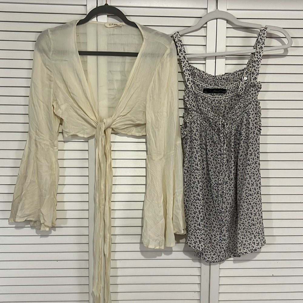Patterson J Kincaid Blue Floral Tank & Illa Illa Front Tie Crop Top BUNDLE
